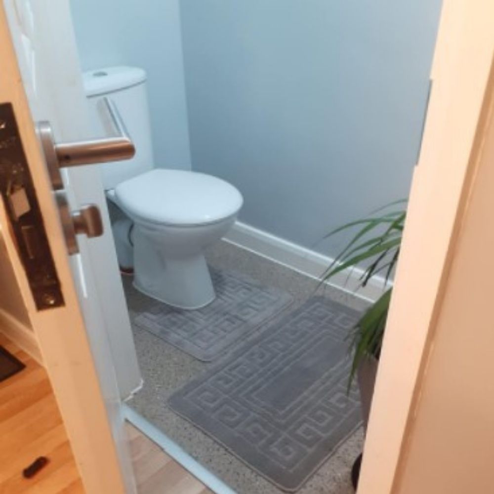 Bathroom Mat (Grey): image 6